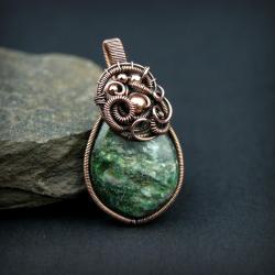 wire wrapping,szmaragd,miedziany wisior, - Wisiory - Biżuteria