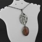 Runiczny naszyjnik do golfu